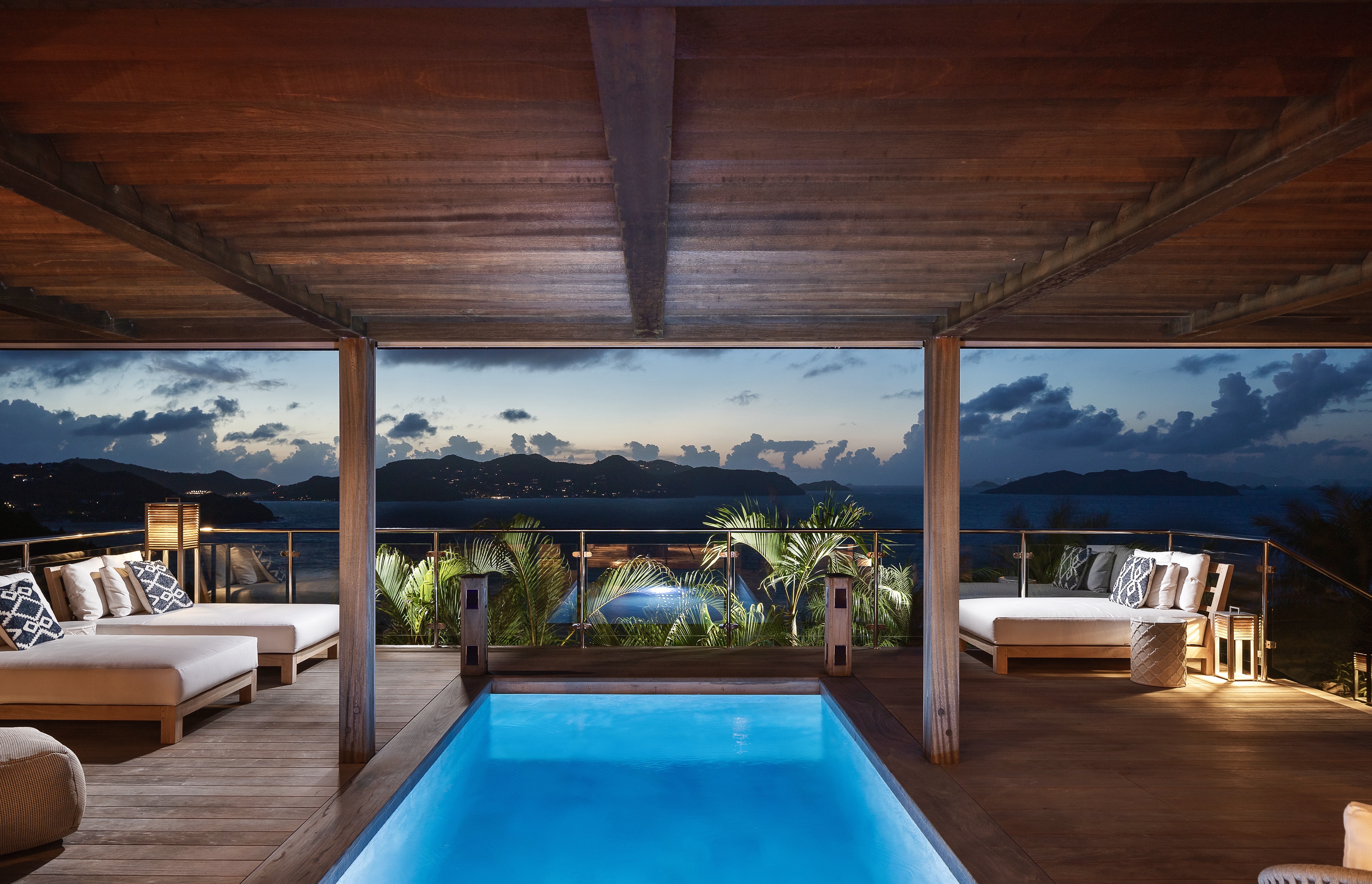 Villa Coco Loco — Heated pool at sunset